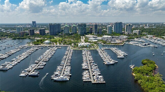 Building Photo - 3047 Elizabeth St