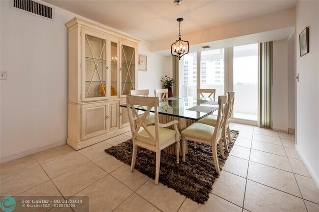 Building Photo - 1370 S Ocean Blvd