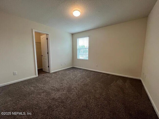 Building Photo - 253 Whitland Wy