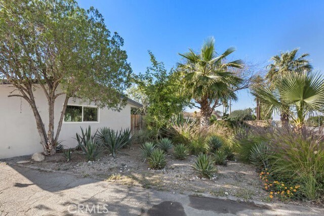 Building Photo - 44575 Deep Canyon Rd