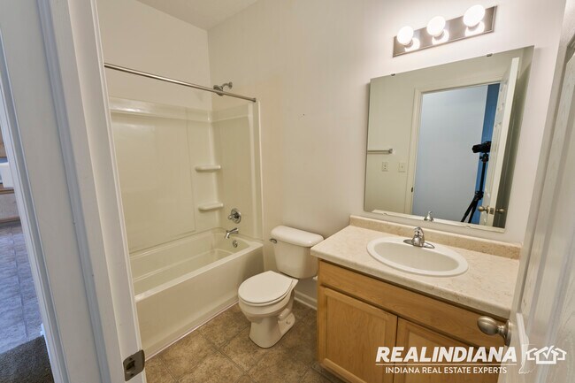 Building Photo - 5151 Bramwell Ln