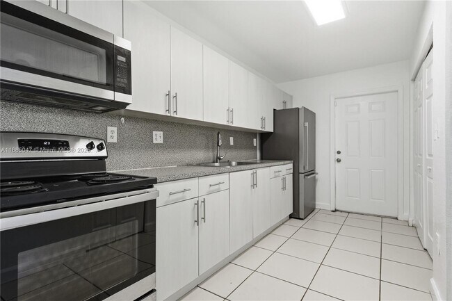 Building Photo - 10350 SW 181st St