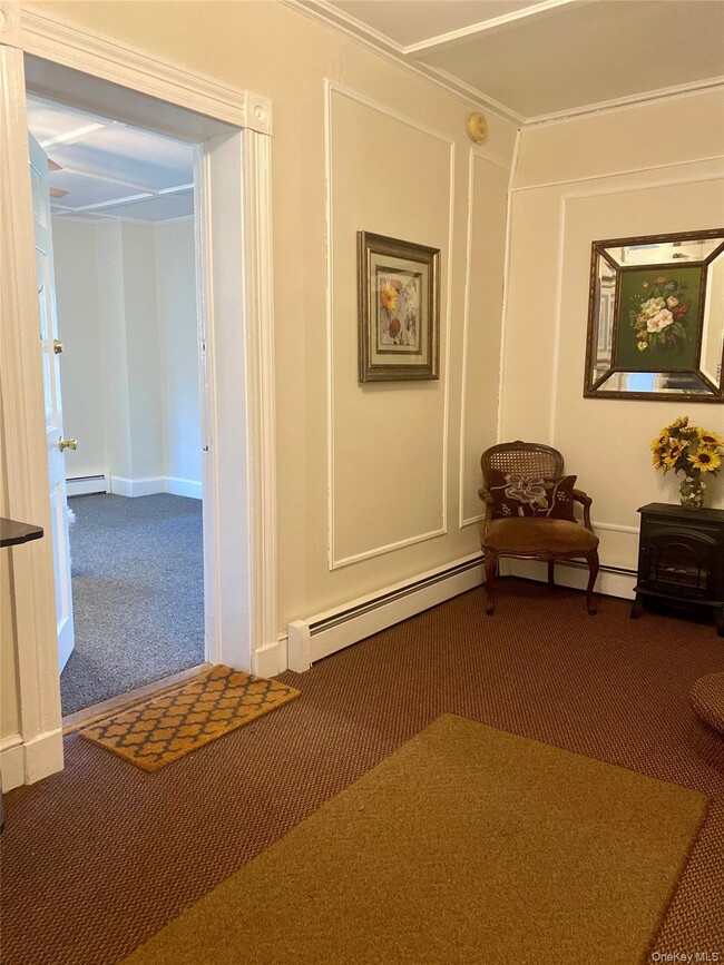 Building Photo - 245 Scudder Ave