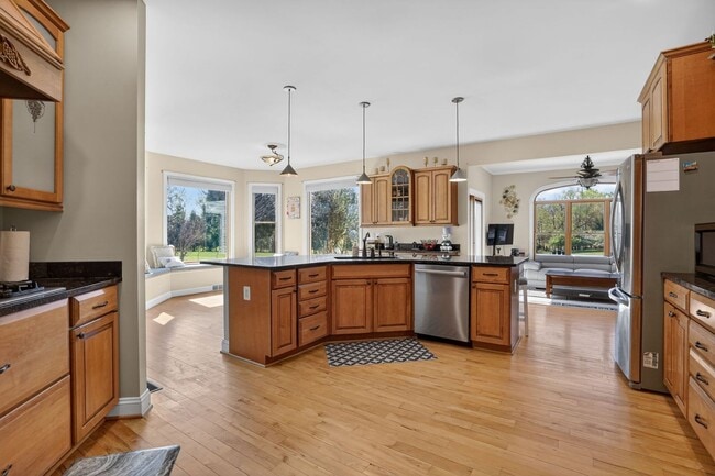 Building Photo - 13641 Breezy Meadow Ln