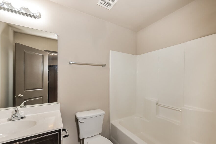 Building Photo - 641 Sweet Ashley Way