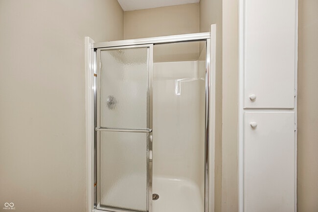 Building Photo - 2009 W 250 N