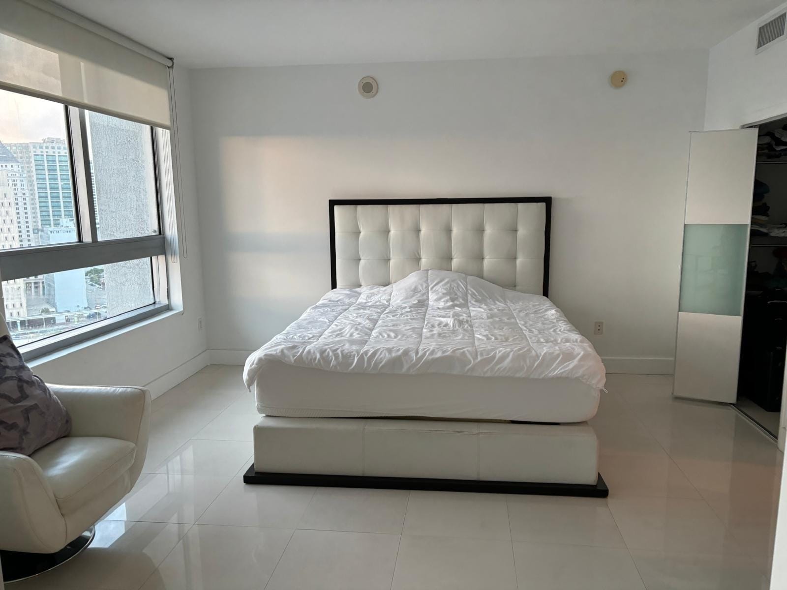 Building Photo - 90 SW 3rd St