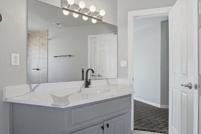 Building Photo - Updated 3-Bed Condo with Scenic Views & Cozy Fireplace