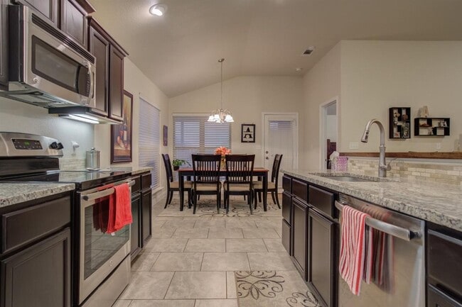 Building Photo - Spacious 4-Bedroom Home Available August 8...