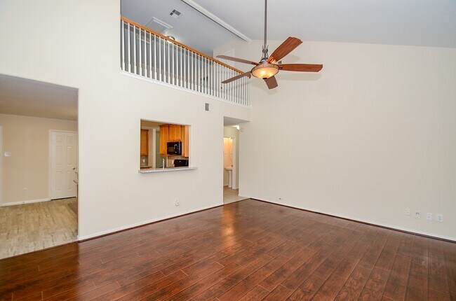 Building Photo - 5910 Llano Creek Dr