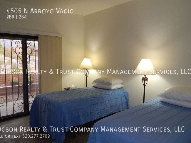 Building Photo - 4505 Arroyo Vacio