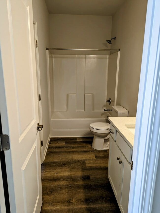 Building Photo - *Rent Special* Gorgeous Newer Constuction ...