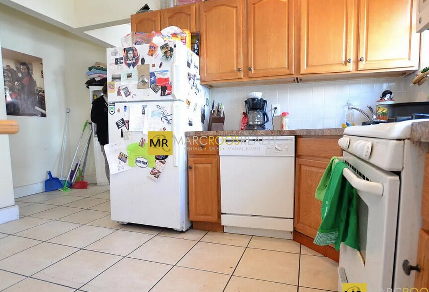Primary Photo - 38 Allston St