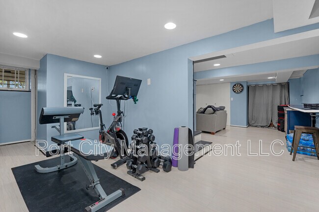 Building Photo - 808 S Beechfield Ave