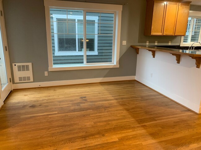 Building Photo - Introducing our stunning 2-bedroom, 2-bath...