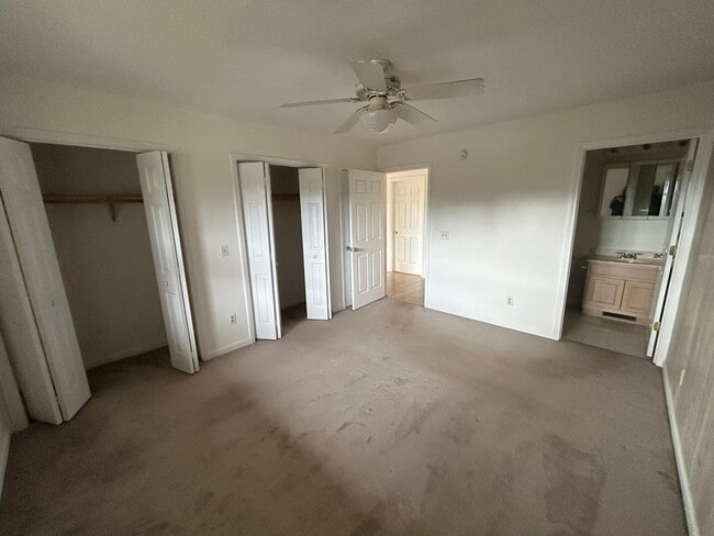 Building Photo - 140 Randolph St