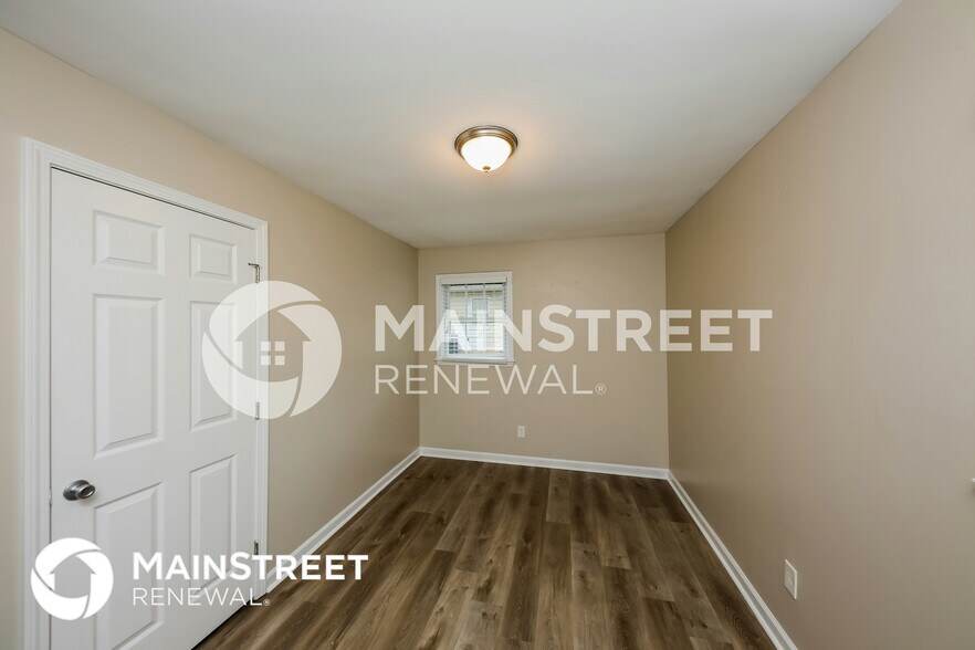 Building Photo - 3405 Ridgecrest Dr