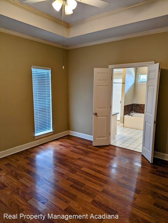 Building Photo - 4 br, 2 bath House - 211 Sundown Ln.