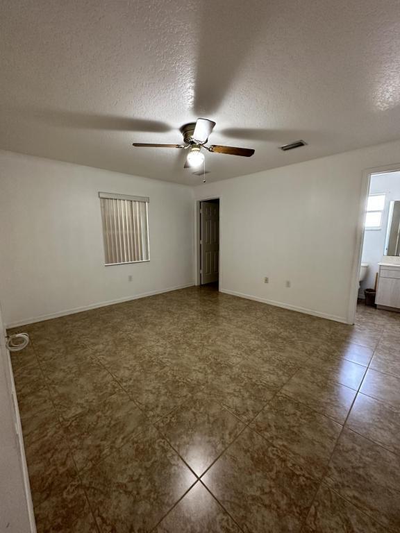 Building Photo - 4924 Patricia St