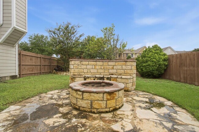 Building Photo - 113 Scarlet Oak Cove