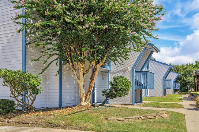 Building Photo - 13151 Walden Rd