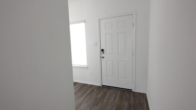 Building Photo - 24315 Saddlestone Green Dr