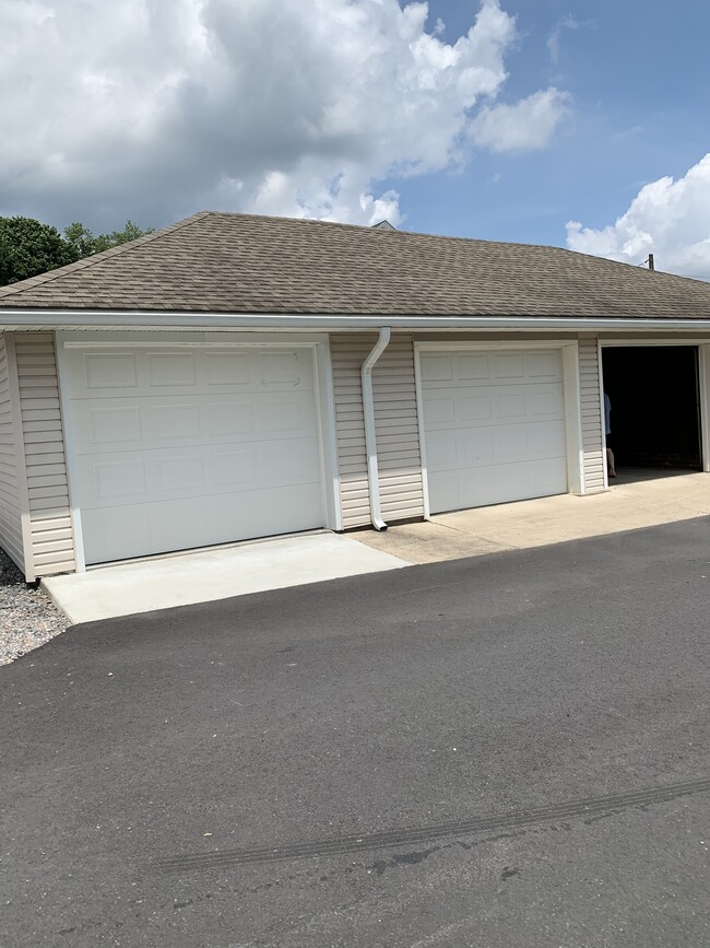 Garages on property for rent - 203 Main St