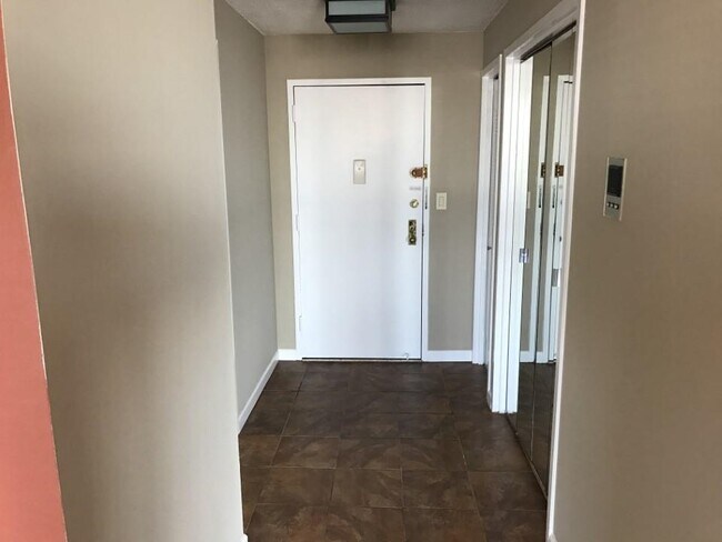 Building Photo - 1040 HARMON Cove