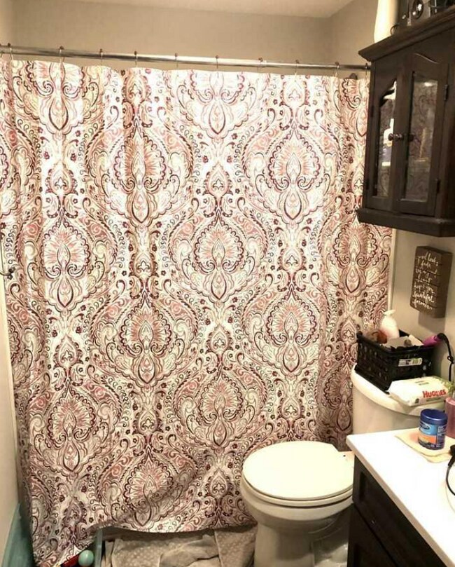 Building Photo - 221 E Jackson St