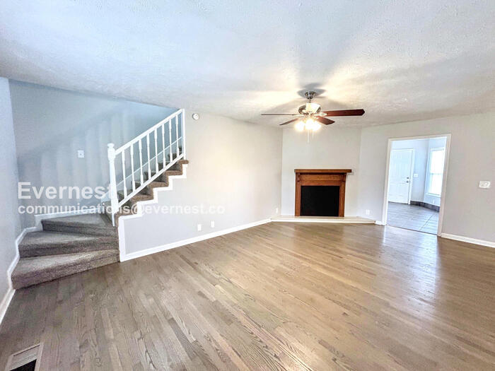 Building Photo - 405 Pleasant Run Rd