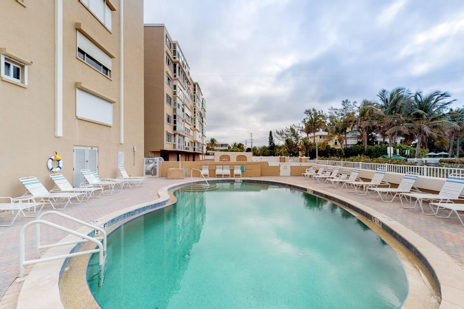 Building Photo - 5300 Gulf Dr