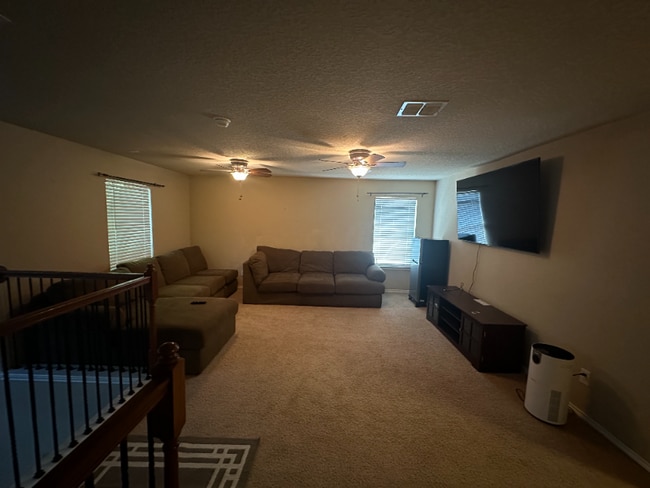 Building Photo - 10831 Bramante Ln