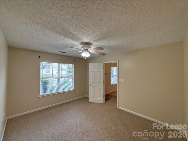 Building Photo - 15318 Brynfield Dr