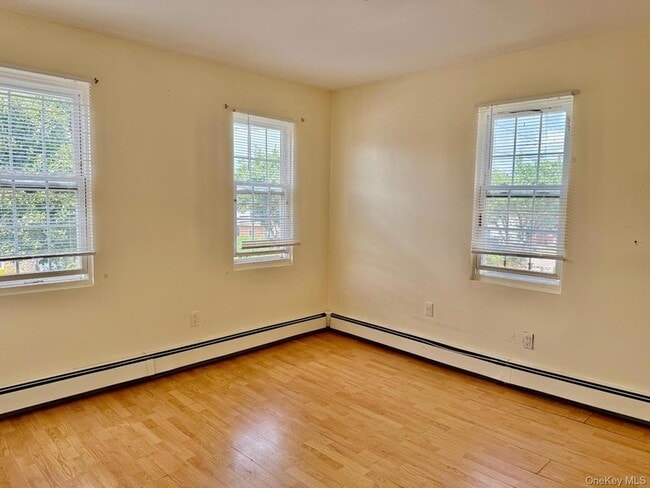 Building Photo - 223 Jackson Ave