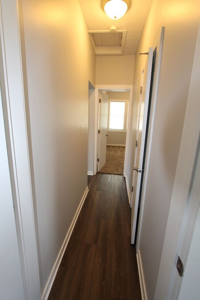 Building Photo - Lovely South Omaha Home. Available Soon!  Appliances Included