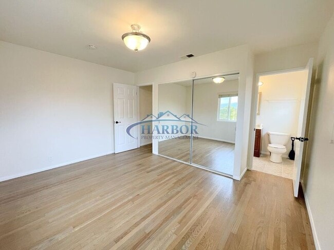 Building Photo - 5514 Halison St