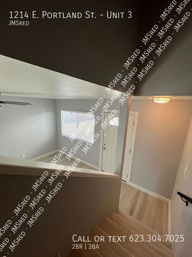 Building Photo - COMING SOON: Luxuriously Renovated 2br/1.5...