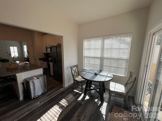 Building Photo - 19505 Meridian St