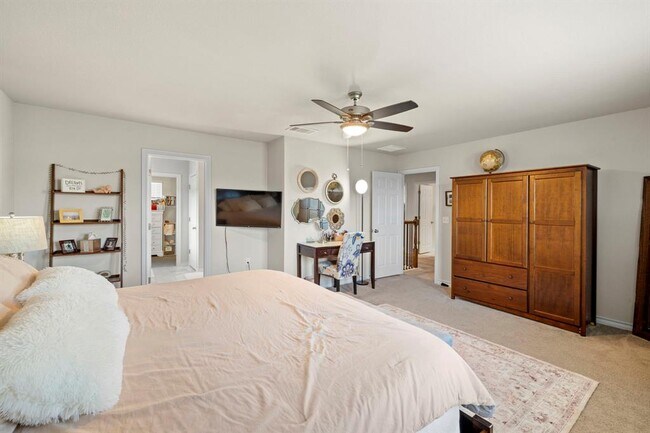 Building Photo - 11910 Clayton Creek Ave