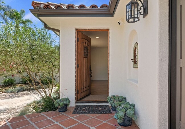 Building Photo - Samarkand Spanish Sanctuary with Private Courtyard & Mountain Views
