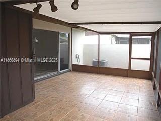 Building Photo - 11551 SW 123rd Ave