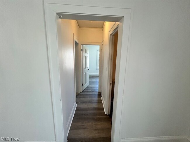 Building Photo - 2232 W 103rd St