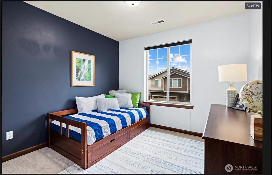 Building Photo - 15630 31st Pl W