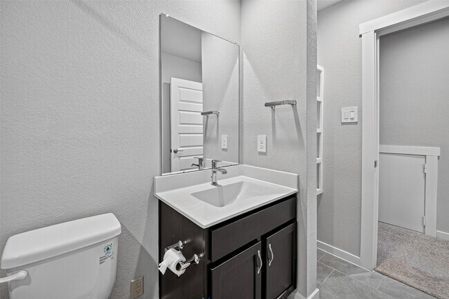 Building Photo - 13126 Lago Acero