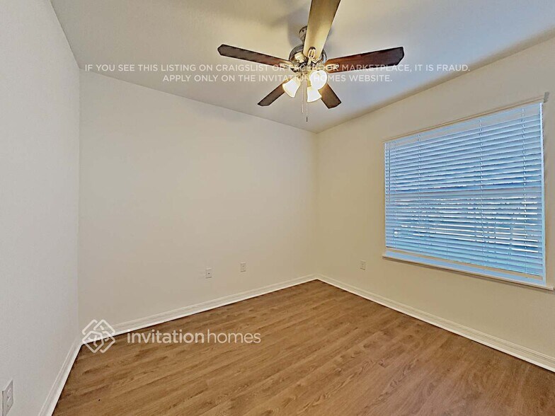 Building Photo - 4415 Reisswood Lp