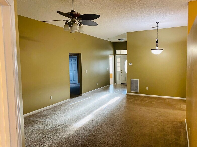 Living / Dining Room - 1410 Soaring Flight Way