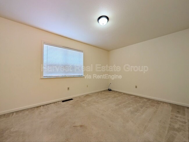 Building Photo - 312 Blossom Way