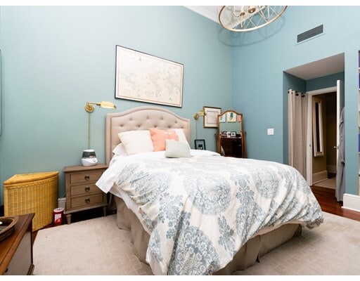 Building Photo - 30 Monument Sq