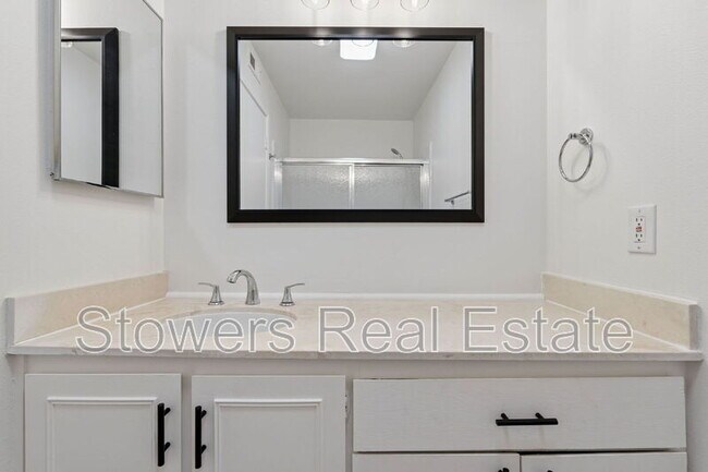 Building Photo - 2535 Heatherlark Cir
