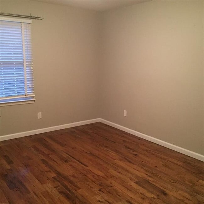 Building Photo - 7070 Derby Ct